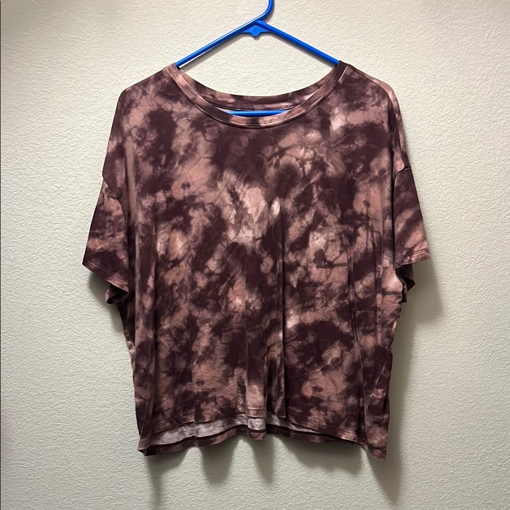 Old Navy Red and Cream Boxy T-Shirt
